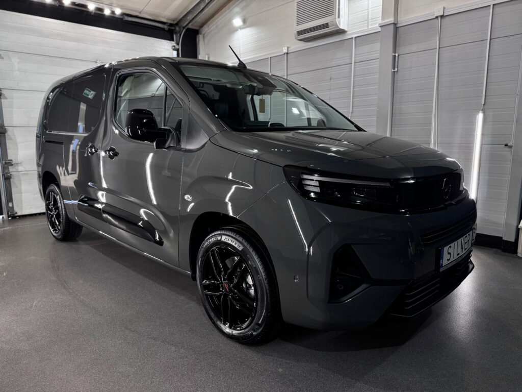 Opel Combo zmiana koloru w Silver Detailing