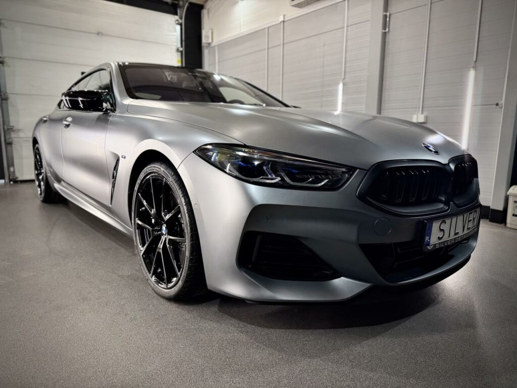 BMW 850 po pełnym oklejeniu matową folią PPF w Silver Detailing