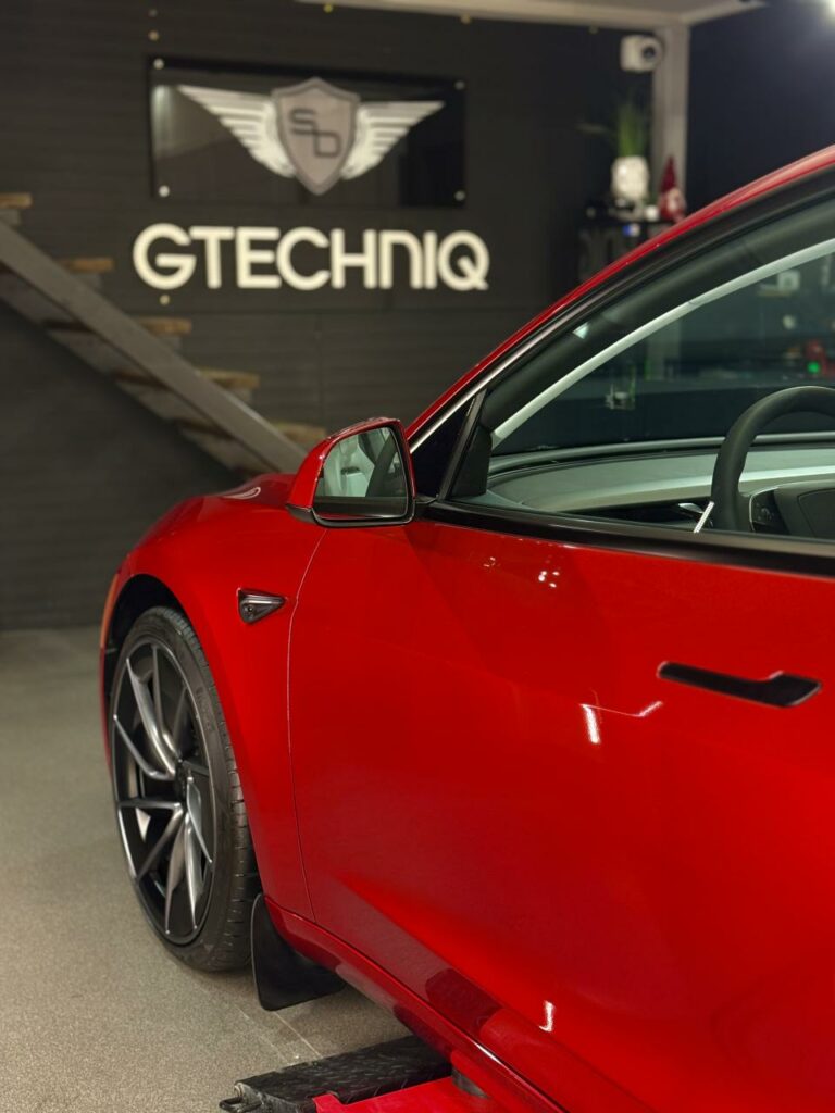 Tesla Model 3 Performance po zabezpieczeniu przodu folią PPF