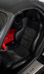 Fotel kierowcy Dodge’a Vipera po czyszczeniu i renowacji elementów wnętrza